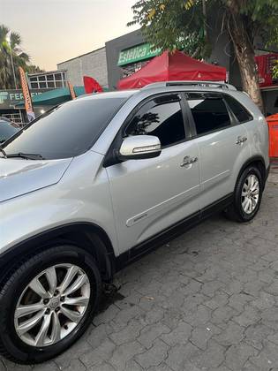 KIA SORENTO 2.4 16V GASOLINA EX 7L 4WD AUTOMÁTICO